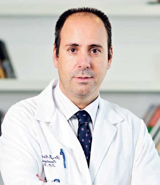 Doctor Urologist Tomás